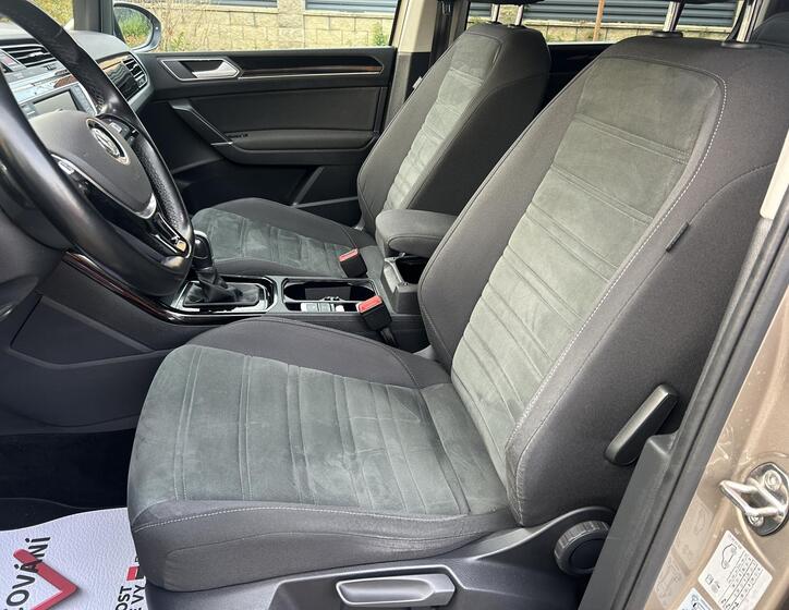 Volkswagen Touran 32