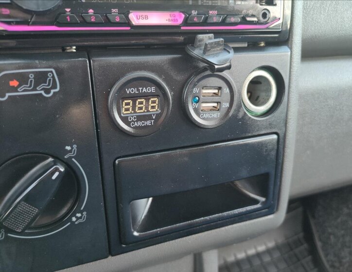 Volkswagen Transporter Kombi 2,5 l 75 kw