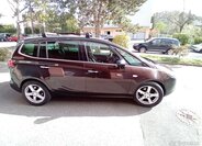 Opel Zafira 8