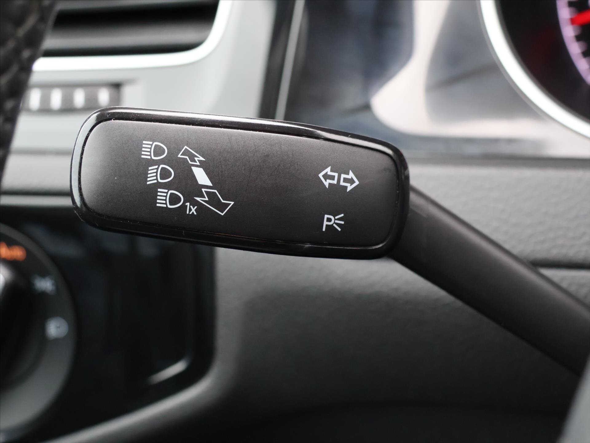 Volkswagen Golf Kombi 1,5 l 110 kw