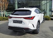 Lexus NX 350h SUV / Terénní 2,5 l 147 kw