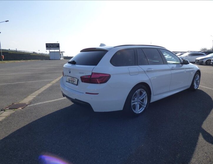 BMW Řada 5 Kombi 2,0 l 160 kw