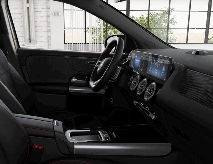 Mercedes-Benz GLA SUV / Terénní 2,0 l 110 kw