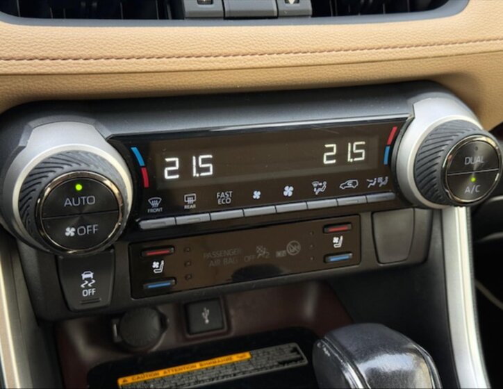 Toyota RAV4 SUV 2,5 l 131 kw