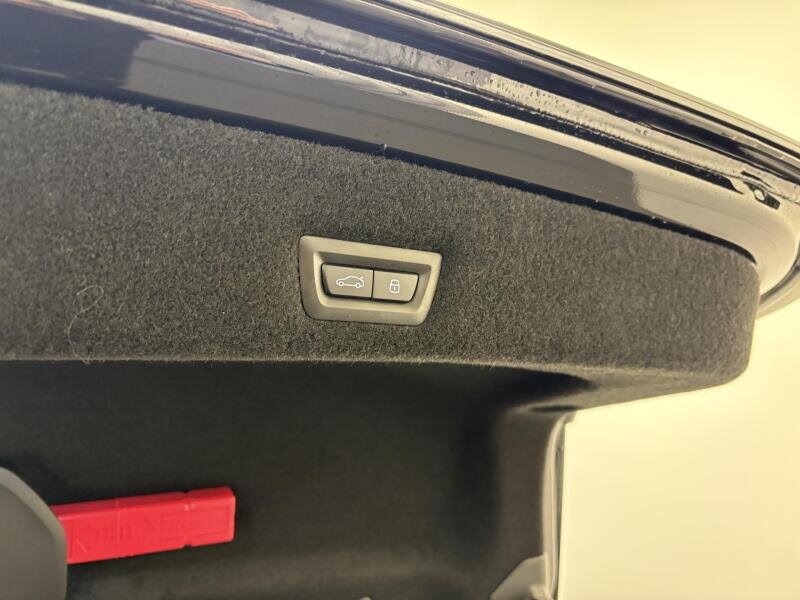 BMW Řada 7 Sedan / Limuzína 3,0 l 220 kw