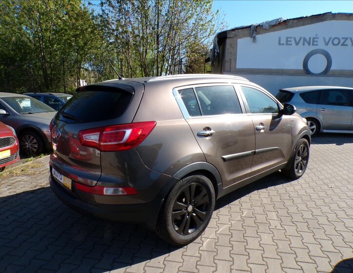 KIA Sportage Kombi 2,0 l 120 kw