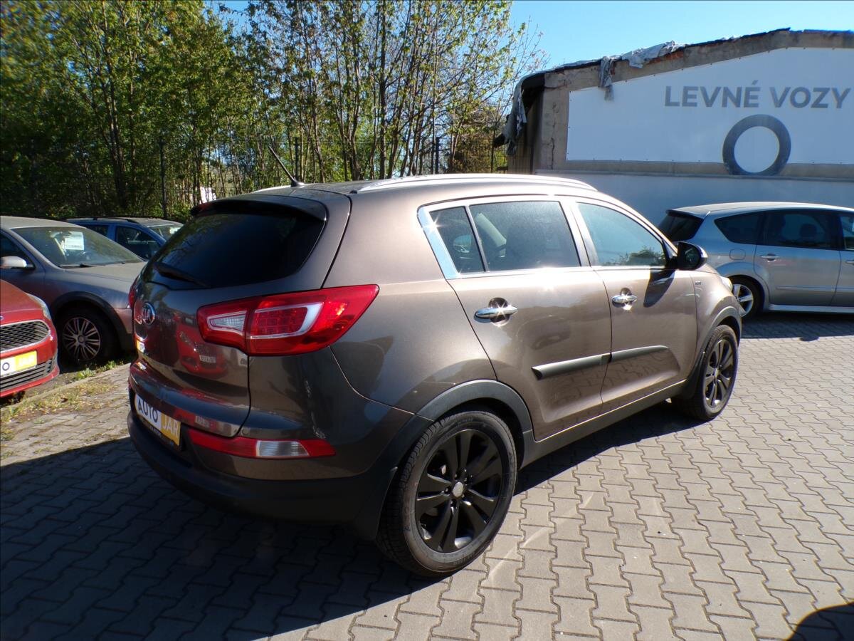 KIA Sportage Kombi 2,0 l 120 kw