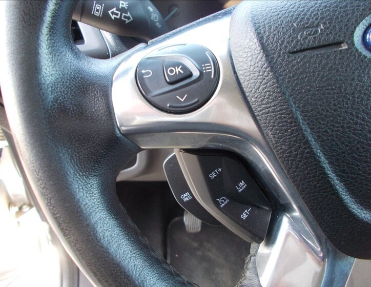 Ford Tourneo Connect MPV 1,5 l 88 kw