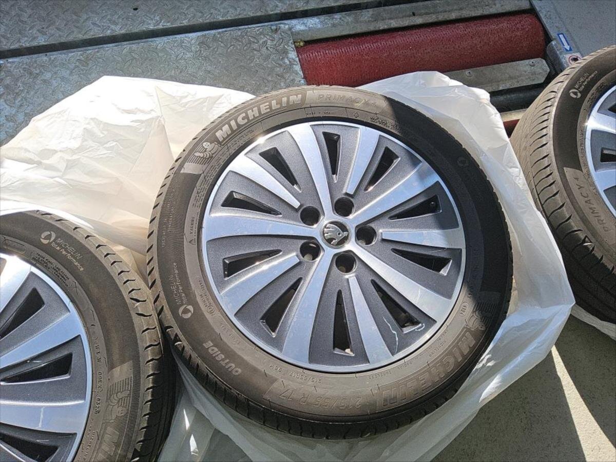 Škoda Superb Kombi 2,0 l 110 kw