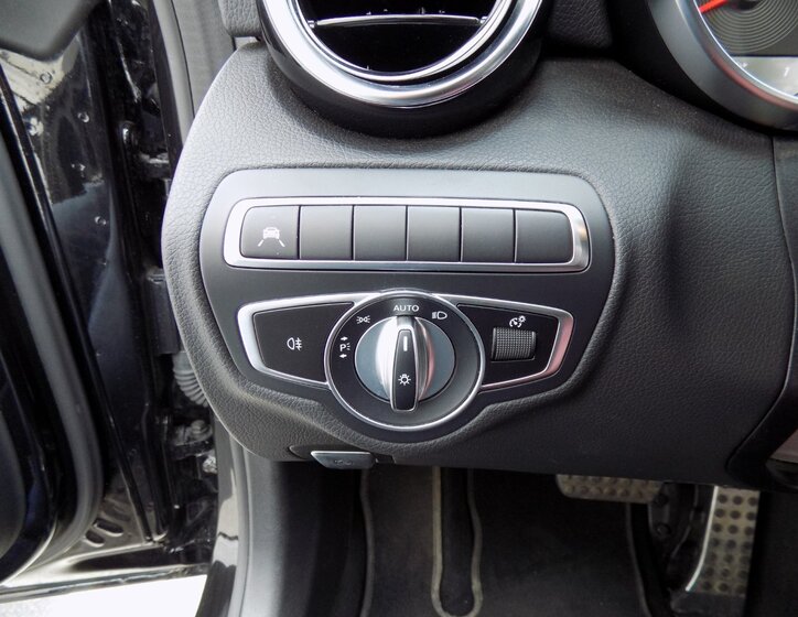 Mercedes-Benz Třídy C Kabriolet 3,0 l 245 kw