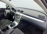 Volkswagen Passat Sedan / Limuzína 2,0 l 103 kw