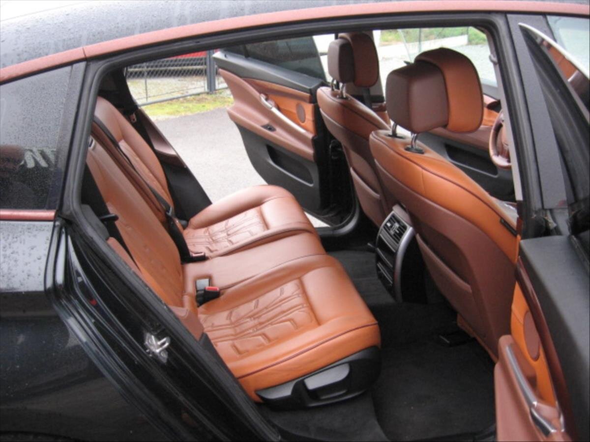 BMW Řada 5 Sedan 3,0 l 225 kw