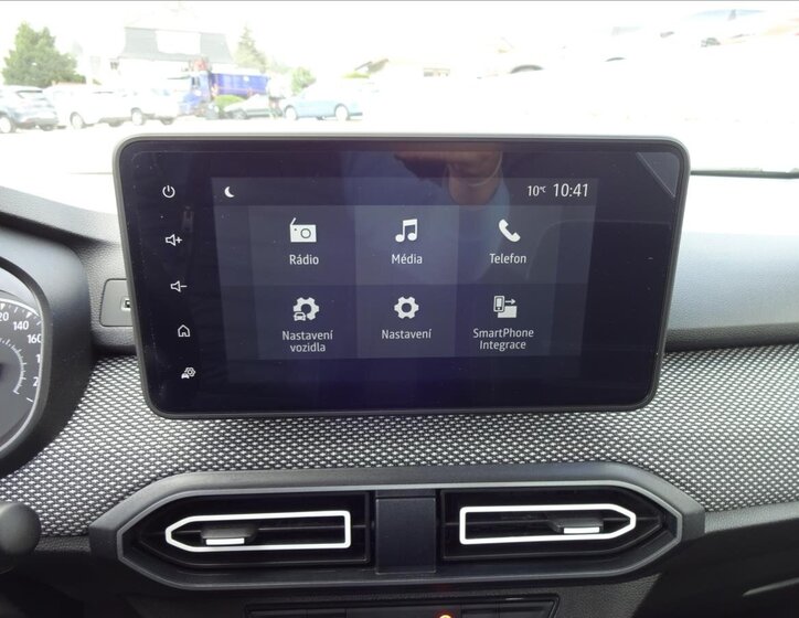 Dacia Sandero Hatchback 999,0 67 kw