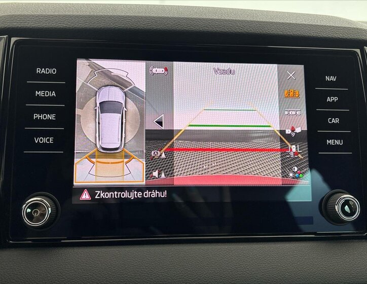 Škoda Karoq SUV / Terénní 1,5 l 110 kw