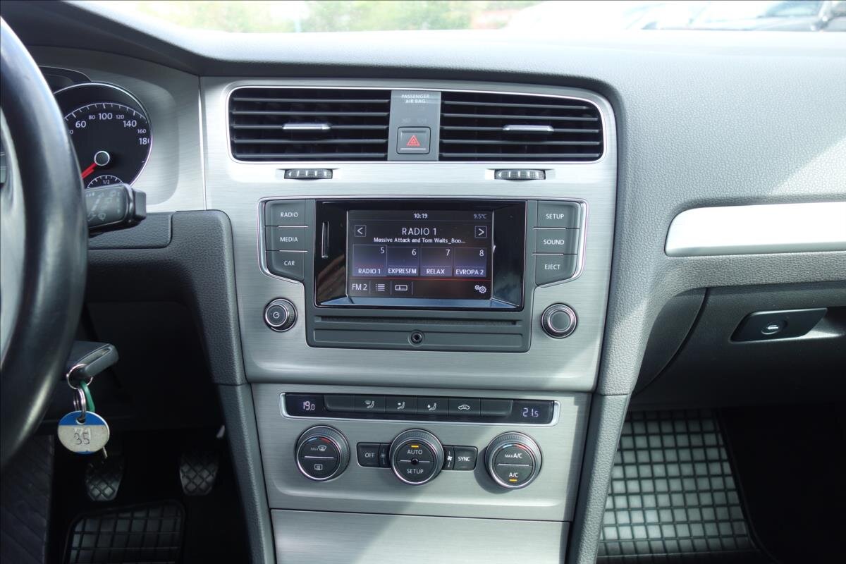 Volkswagen Golf Hatchback 1,4 l 90 kw