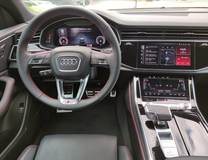 Audi Q8 SUV / Terénní 3,0 l 210 kw