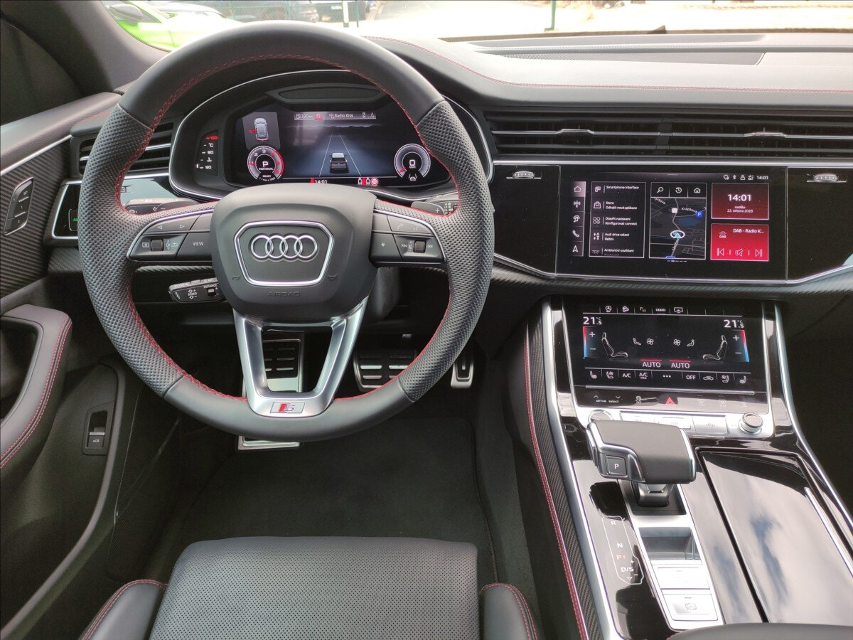 Audi Q8 SUV / Terénní 3,0 l 210 kw