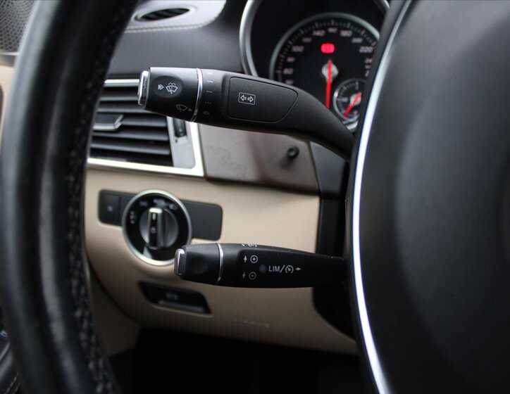 Mercedes-Benz GLE SUV 3,0 l 190 kw