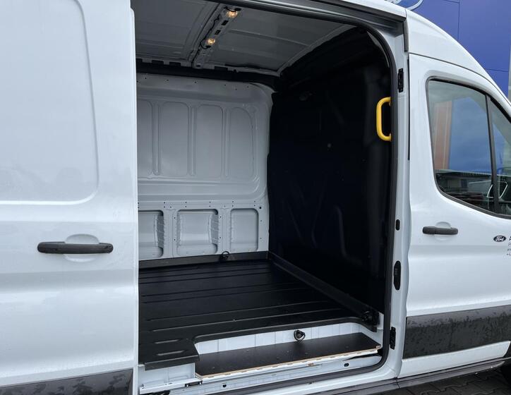 Ford Transit 5