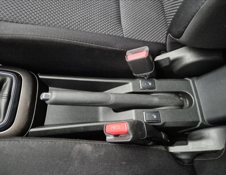 Suzuki Ignis Hatchback 1,2 l 66 kw