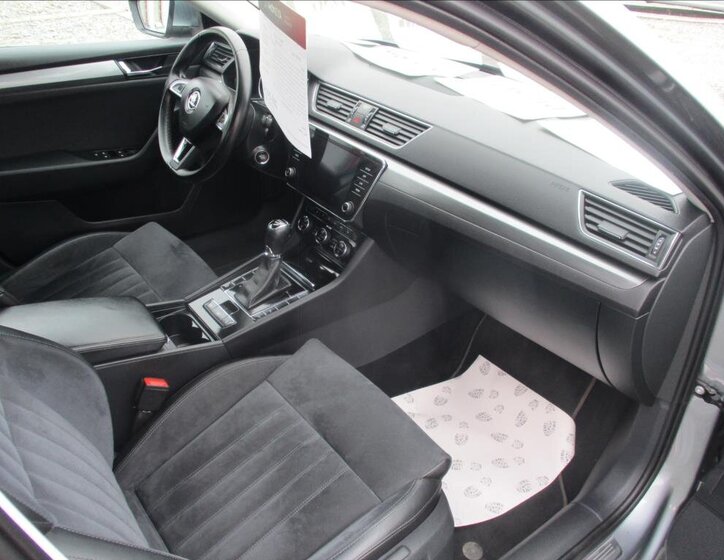 Škoda Superb Liftback 2,0 l 110 kw