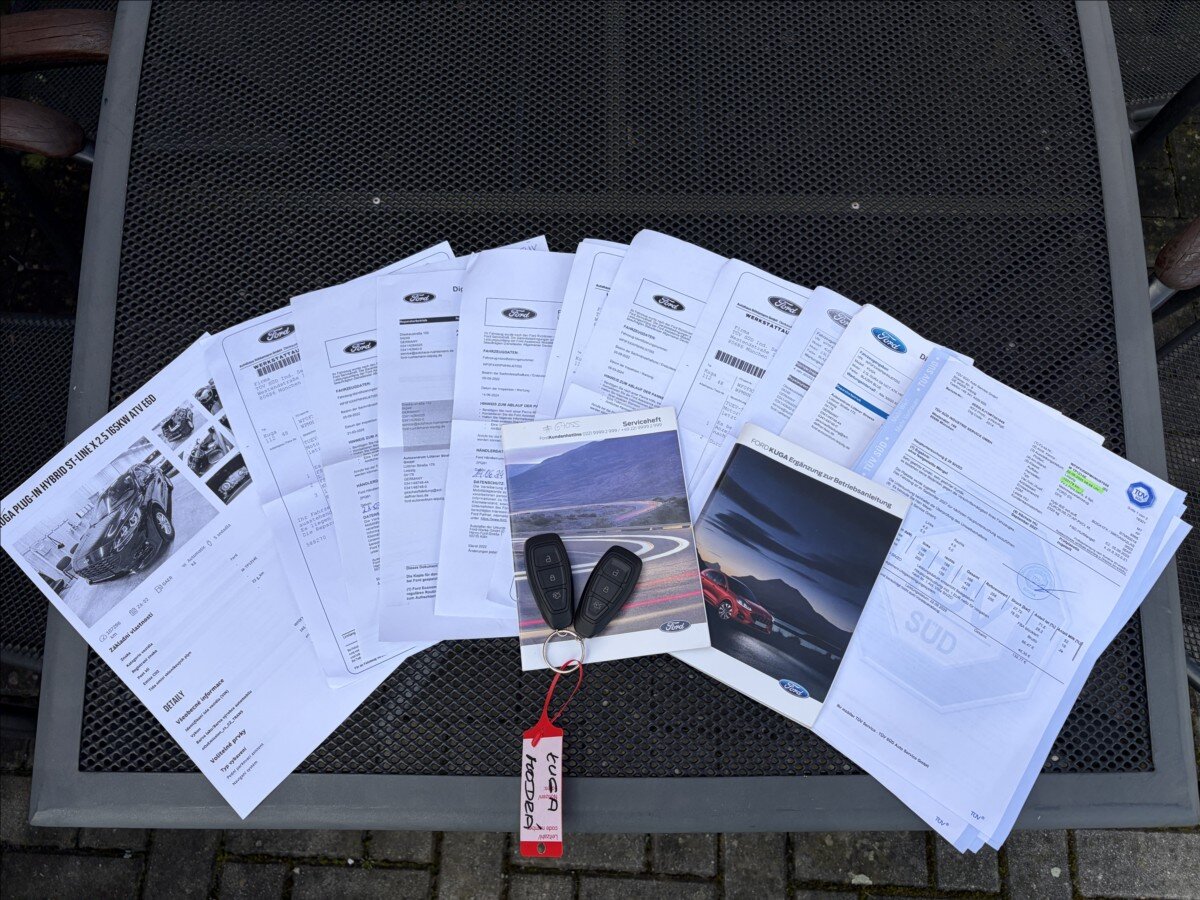 Ford Kuga SUV / Terénní 2,5 l 165 kw