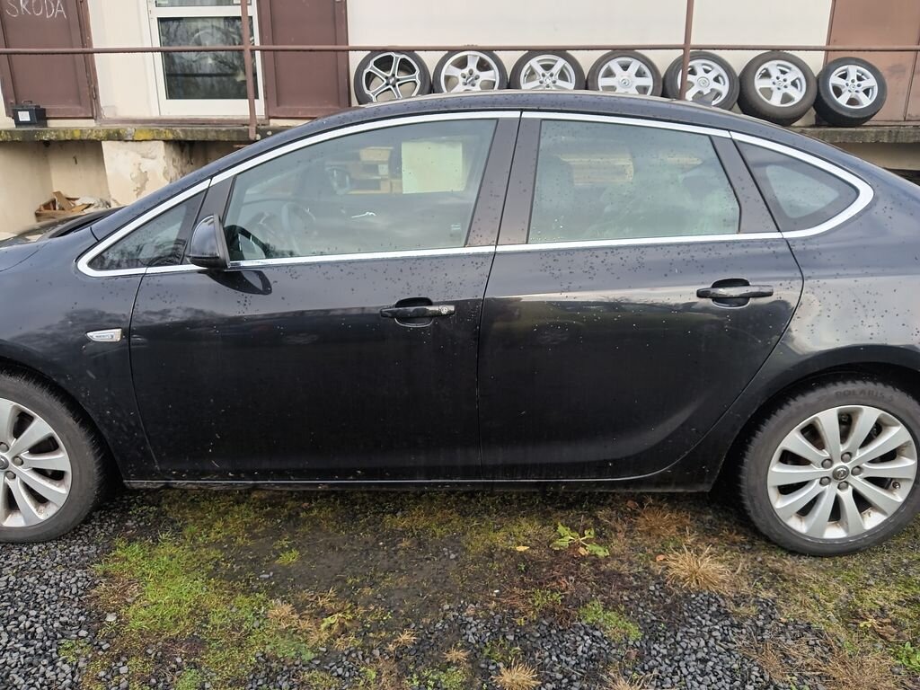 Opel Astra Sedan 1,4 l 103 kw