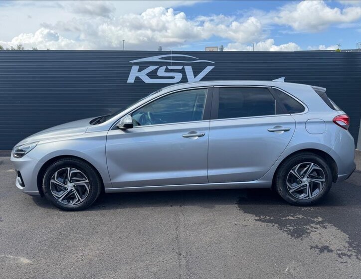 Hyundai i30 Hatchback 998,0 88 kw
