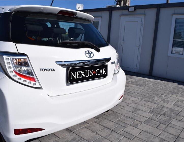 Toyota Yaris Hatchback 998,0 51 kw