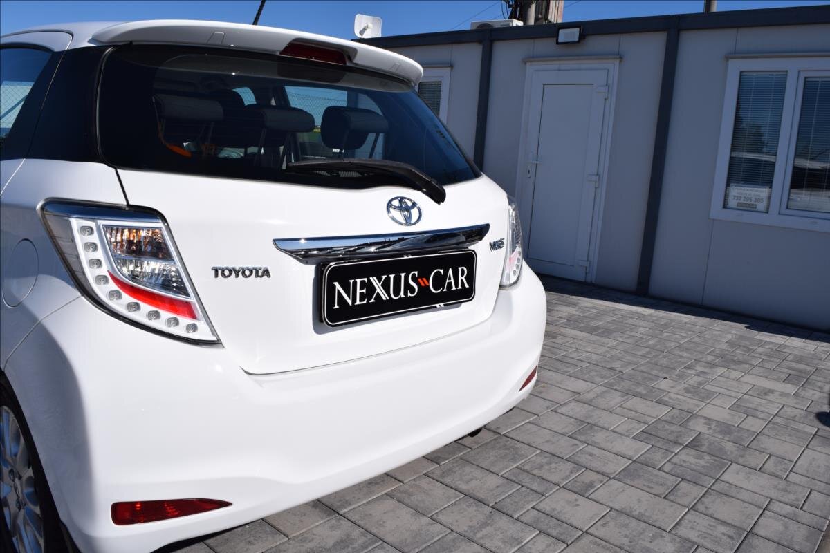 Toyota Yaris Hatchback 998,0 51 kw