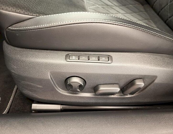 Škoda Superb Sedan / Limuzína 2,0 l 147 kw