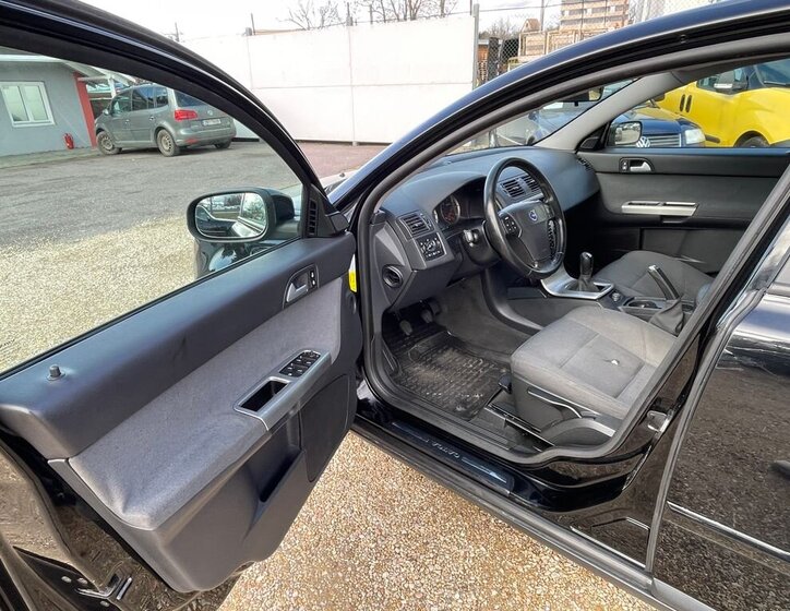 Volvo S40 Sedan 1,6 l 80 kw