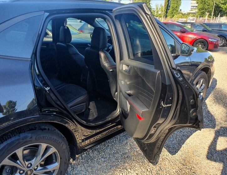 Ford Kuga SUV 2,5 l 112 kw