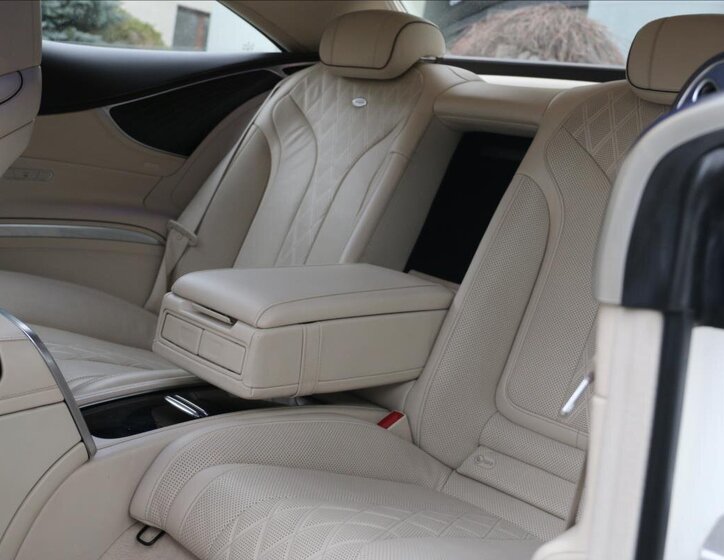 Mercedes-Benz Třídy S Kupé 4,7 l 335 kw