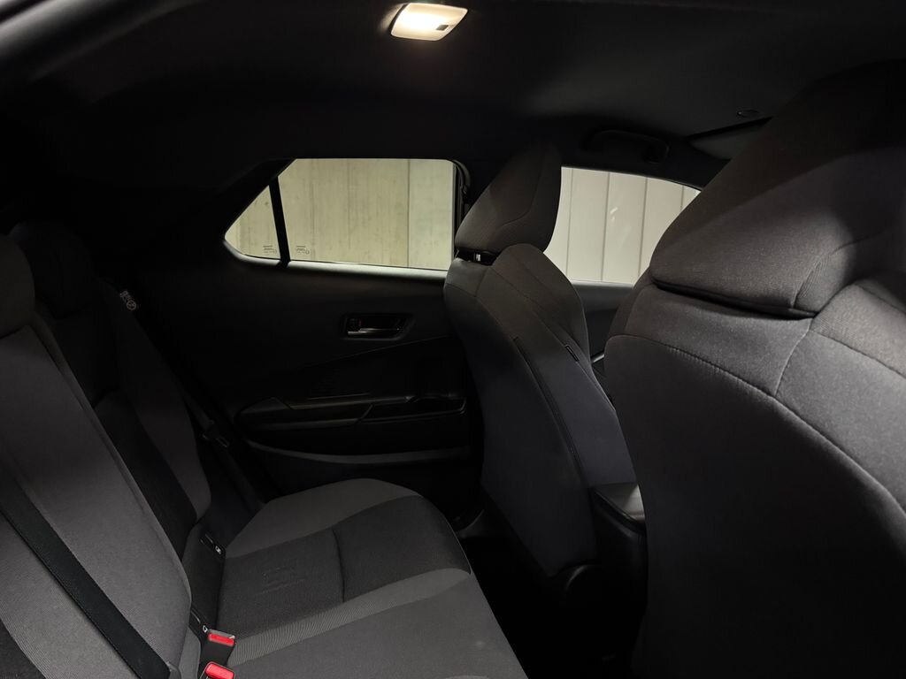 Toyota C-HR SUV 1,8 l 72 kw