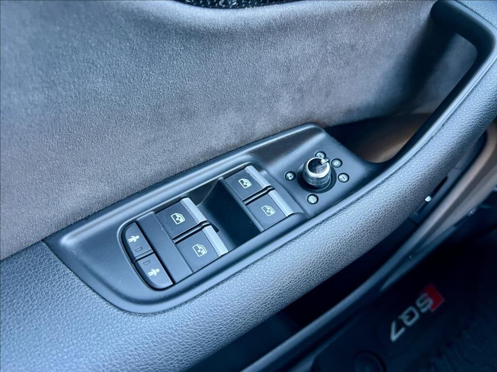 Audi SQ7 SUV / Terénní 4,0 l 320 kw