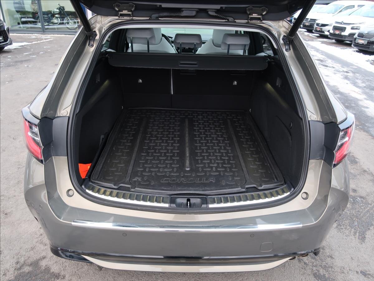 Toyota Corolla Kombi 2,0 l 132 kw