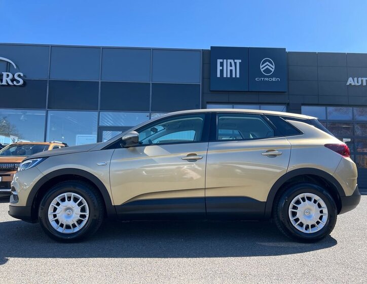 Opel Grandland X Hatchback 1,2 l 96 kw