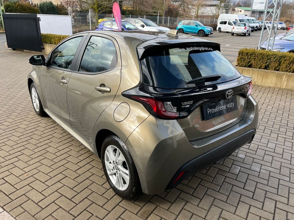 Toyota Yaris Hatchback 1,5 l 68 kw