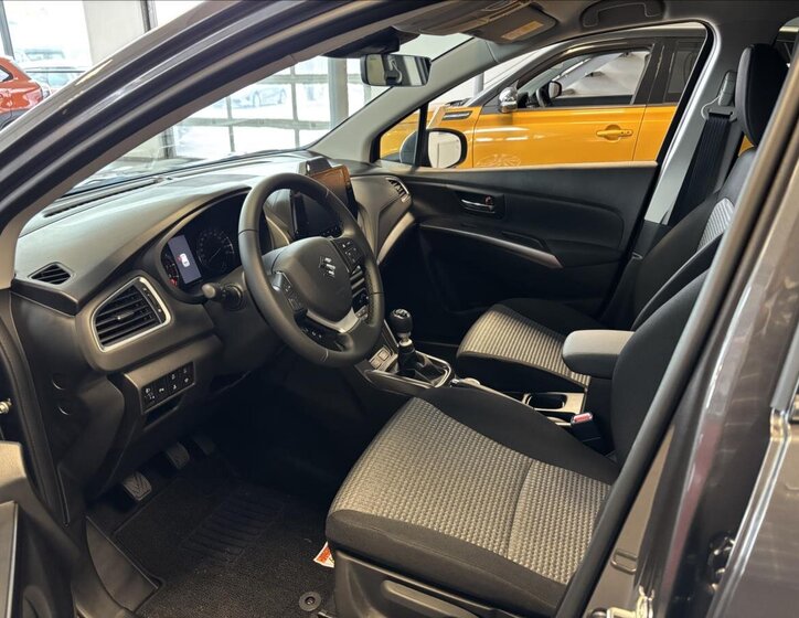 Suzuki S-Cross SUV 1,4 l 81 kw