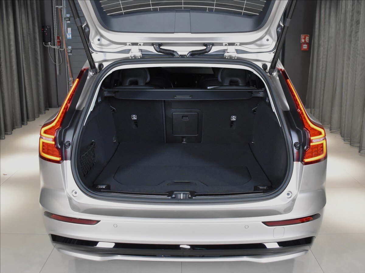 Volvo V60 Kombi 2,0 l 145 kw