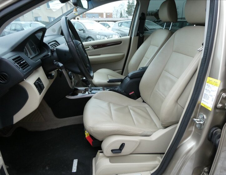 Mercedes-Benz Třídy B Hatchback 2,0 l 80 kw