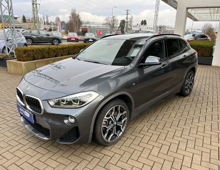 BMW X2 SUV 2,0 l 140 kw