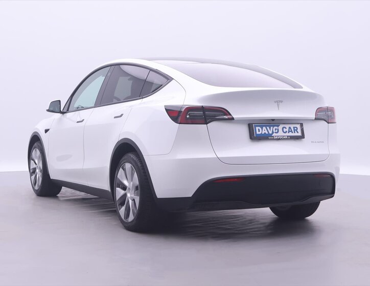 Tesla Model Y 5