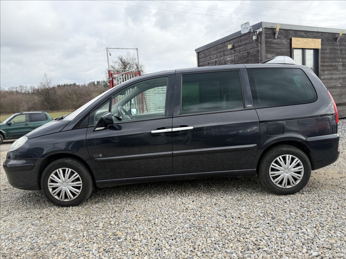 Peugeot 807 MPV 2,2 l 94 kw