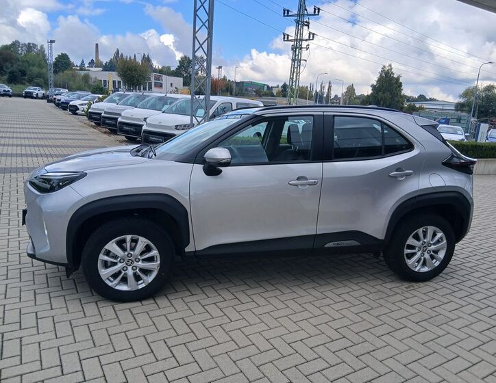 Toyota Yaris Cross 3