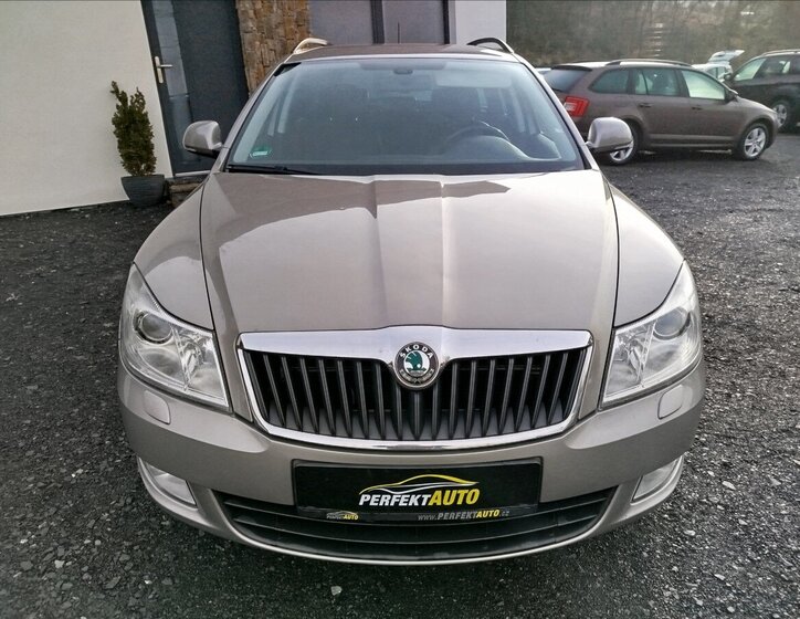 Škoda Octavia 10