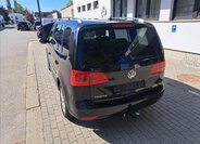 Volkswagen Touran Kombi 1,6 l 77 kw