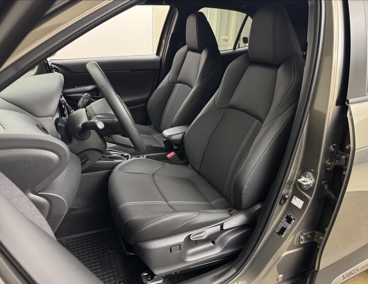 Toyota Yaris Cross SUV 1,5 l 96 kw