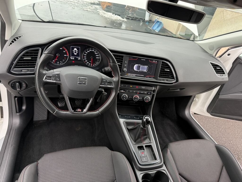 Seat Leon Hatchback 1,5 l 96 kw